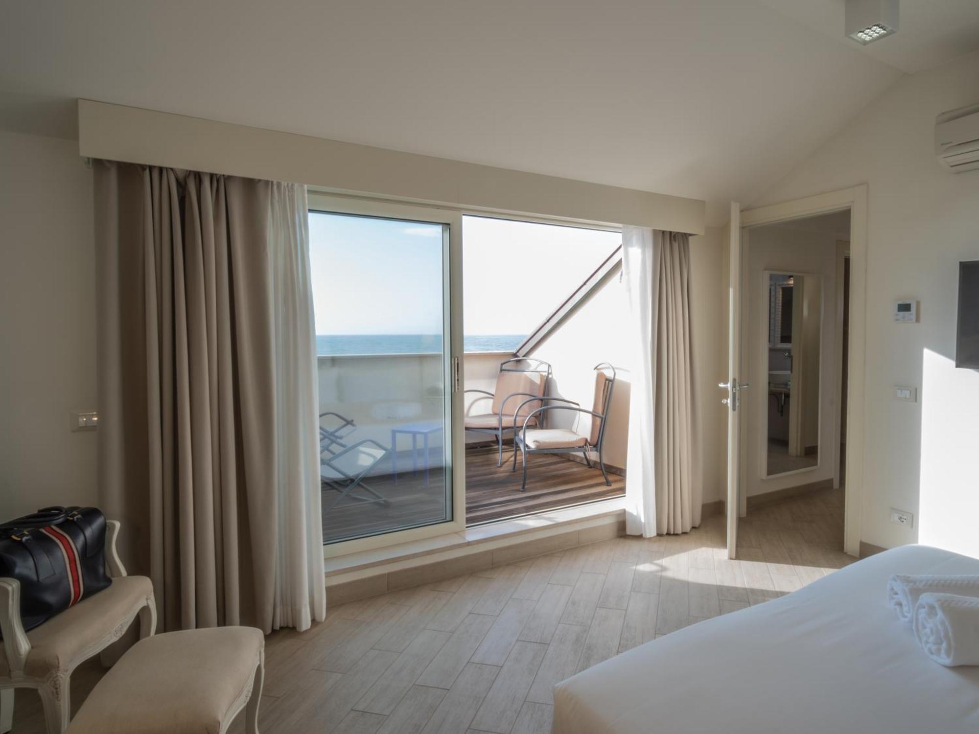 Hotel San Pietro Palace 4*